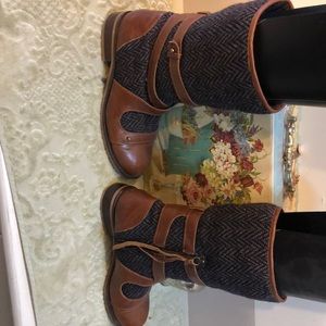 Mid calf brown and blue boots